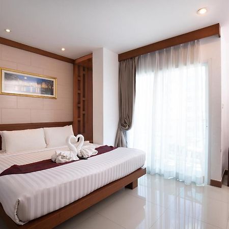 The Patong Center Hotel Exterior foto